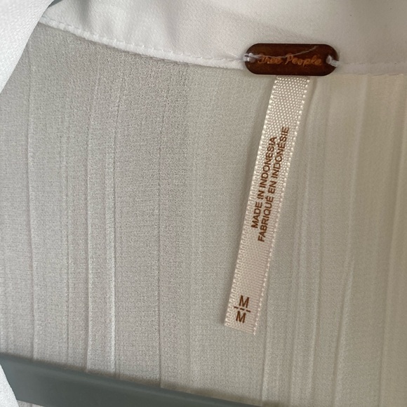 Free People NWT Bad at Love Ruffle & Lace Long Sleeve Button-Up Blouse Medium - Picture 11 of 14